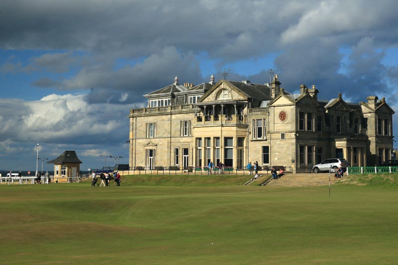01: ROYAL AND ANCIENT GOLF CLUB – St. Andrews, Schottland