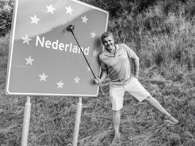 Niederlande: Noch gute Laune: vor der Grenzkontrolle