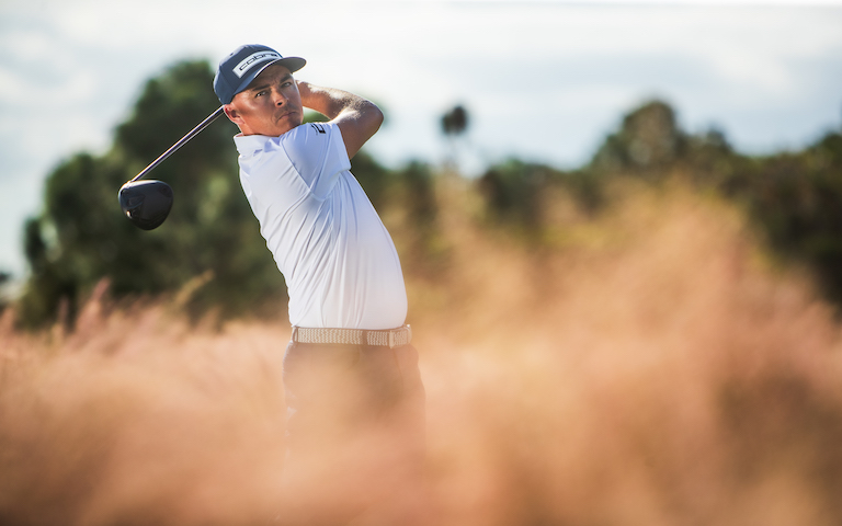 Neu 2024: PGA TOUR Star Rickie Fowler vertraut seit eh und je auf COBRA Schläger-Technologie.