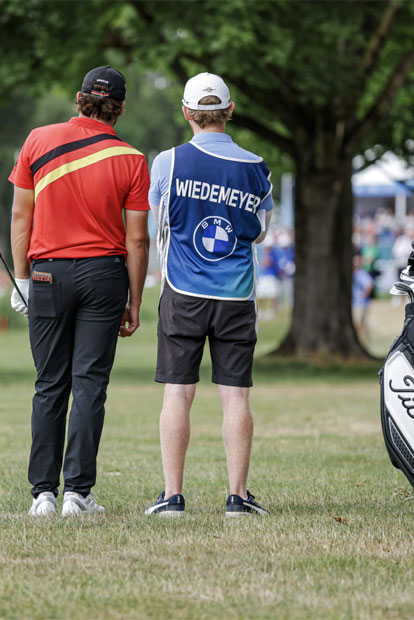 BMW International Open: Wie einst Atlas: Tim trägt Deutschland auf seinen Schultern (l.)