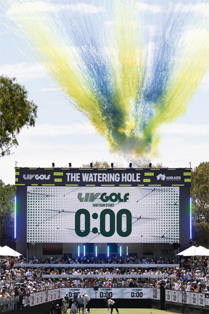 LIV or Die: Notfallplan für die Zukunft: LIV Golf wird zu LIV Cricket (l.). Selbst LIV wei&szlig;: Die Zeit ist abgelaufen (r.)