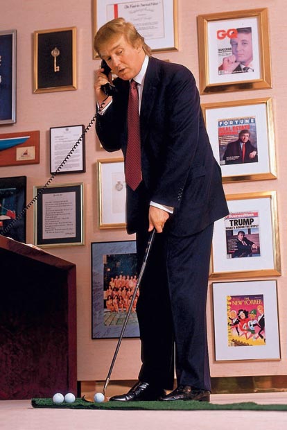 Donald Trump: 'Luigi? Wenn der Putt f&auml;llt, g&ouml;nne ich mir extra K&auml;se.' (l. Trump Tower 1998) 'Wolle Uhren kaufe?' (r. PGA Champ