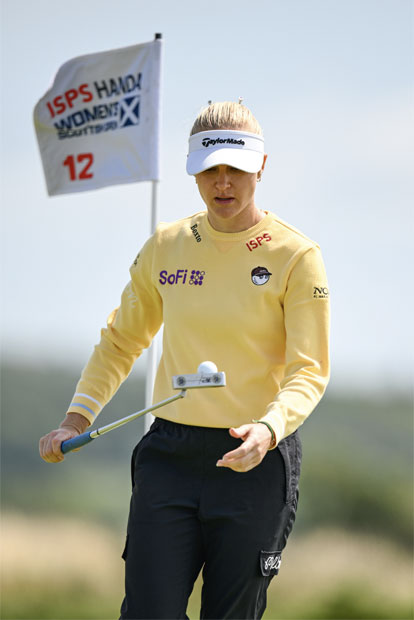 Charley Hull: Eierlaufen mit erh&ouml;hter Schwierigkeitsstufe (l.)