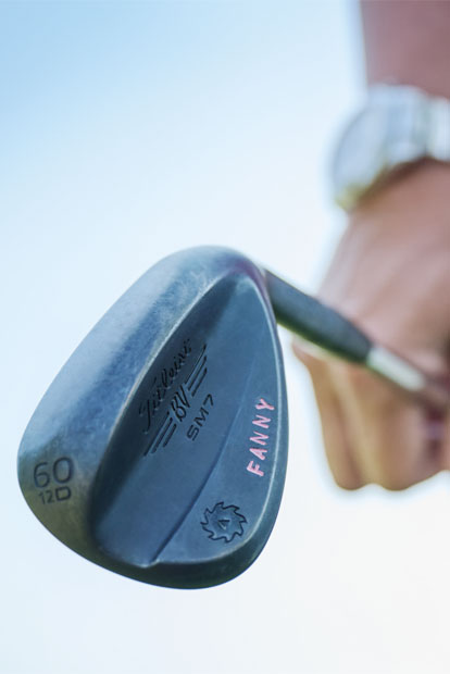 Tragende Rolle: Schwedensommer: Wer braucht das Mittelmeer? (l.) Macht mehr Spa&szlig;: Wedge statt Yardage-Book (r.)