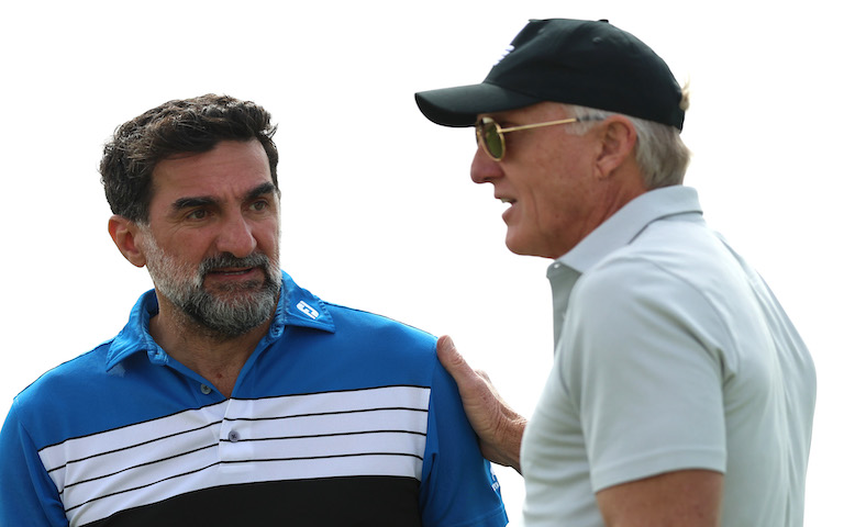 PGA-LIV - US-Justizministerium prüft Fusion Yasir Al-Rumayyan, President der Arabischen Golf Federation und Greg Norman, CEO LIV Golf Investments.