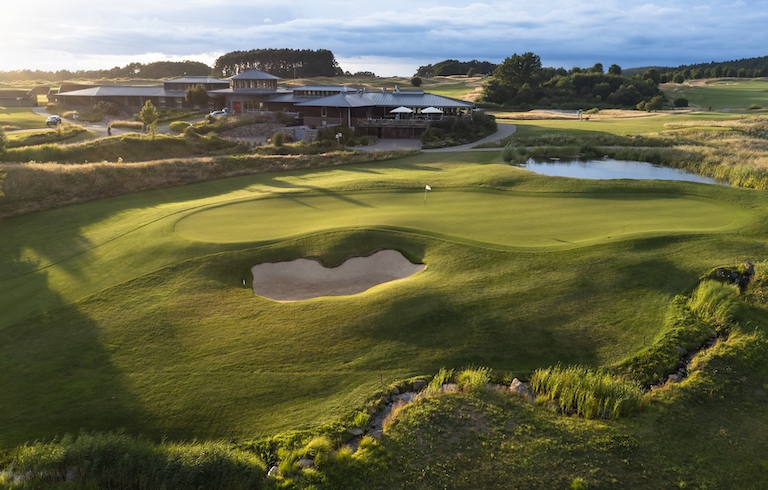 Neue Beregnungsanlage - Wasser Marsch bei WINSTONgolf 