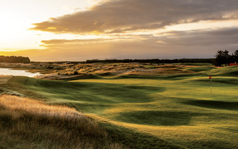 On the Tee: Bildsch&ouml;n: Selbst das Rough hat G&auml;nsehaut