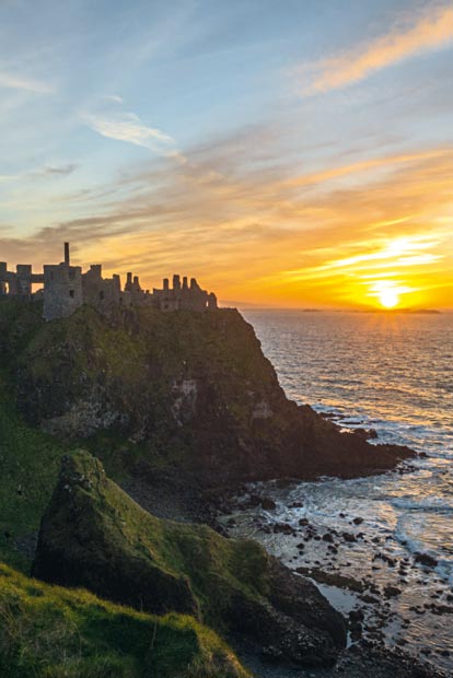 Die angenehmsten Orte der Welt: Dunluce Castle a.k.a. Castle of Pyke: wo Waterboarding eine Freizeitbeschäftigung ist