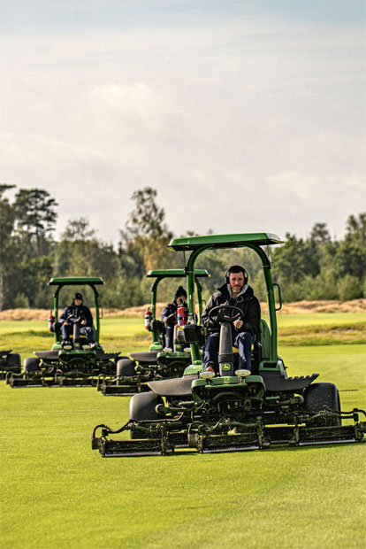 Crownwood: Gro&szlig;er Preis von Crownwood: klarer Start-Ziel-Sieg von Startnummer 2 (r.)