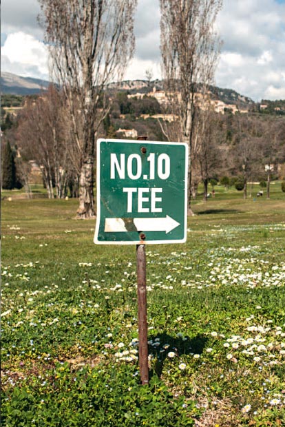 Cote d'Azur: Klare Ansage, keine zweite Meinung nötig (l.) Nicht nur beim Basketball peinlich: der Airball (r.)